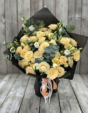 Букет цветов из:  Розы и Лизиантусы в Ачите
