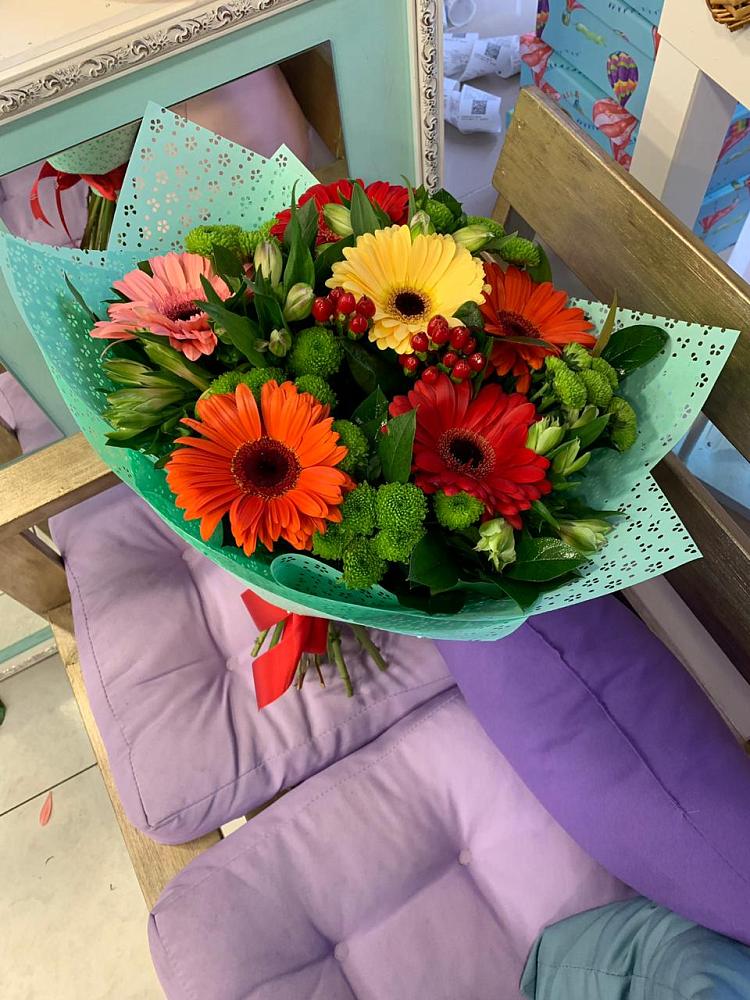 Букет цветов из: Герберы, Хризантемы и Альстромерии в Ачите