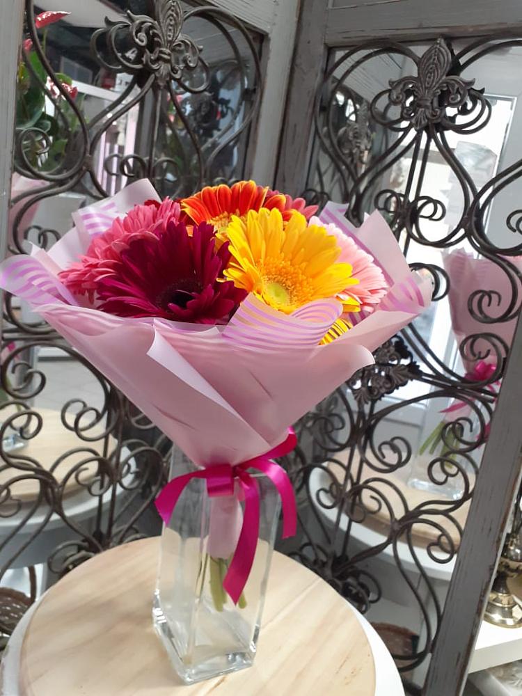 Букет цветов из: Герберы в Ачите