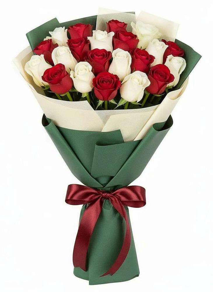 Букет Микс из красных и белых роз в Ачите
