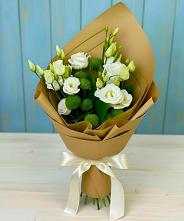 Букет цветов из:  Хризантемы и Лизиантусы в Ачите