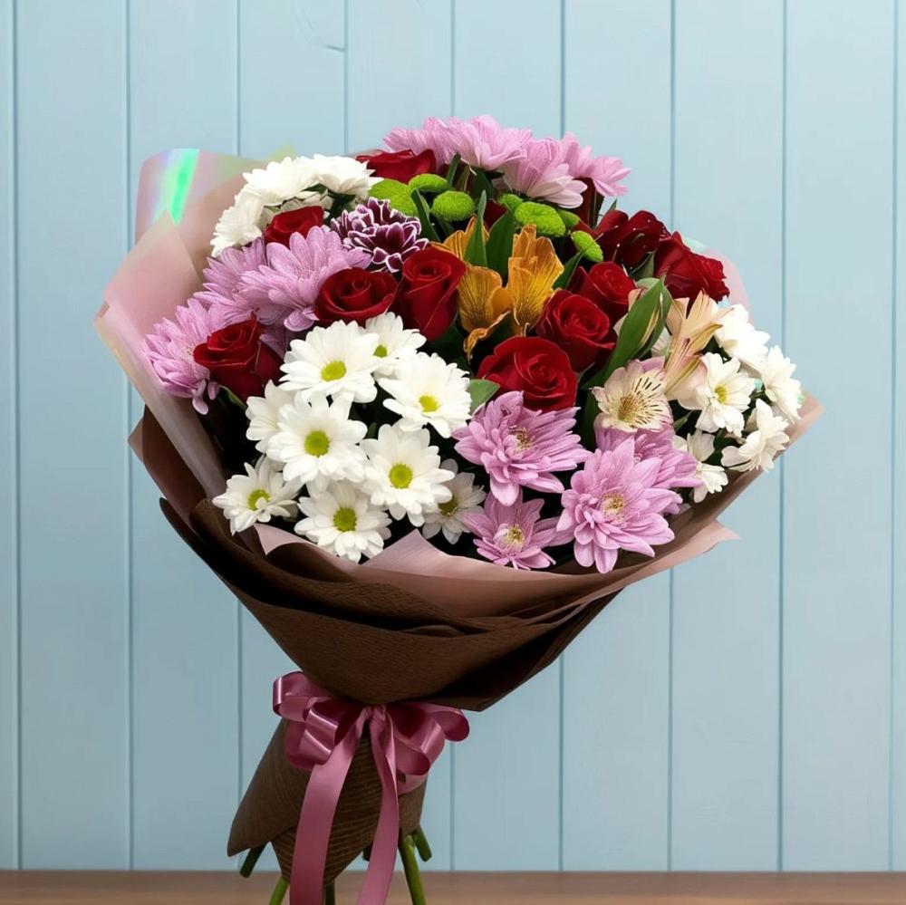 Букет цветов из: Розы, Хризантемы и Альстромерии в Ачите