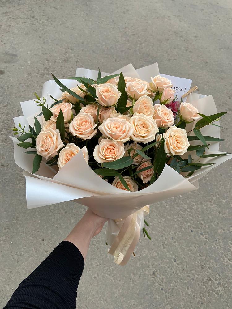 Кремовые розы Латте в Ачите Букет Кремовые розы Латте в Ачите