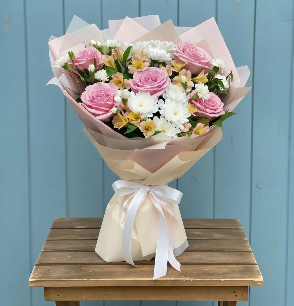 Букет французская меренга в Ачите Букет цветов из: Гвоздики, Орхидеи и Розы в Ачите