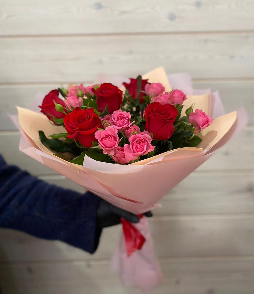 Букет цветов из: Розы в Ачите