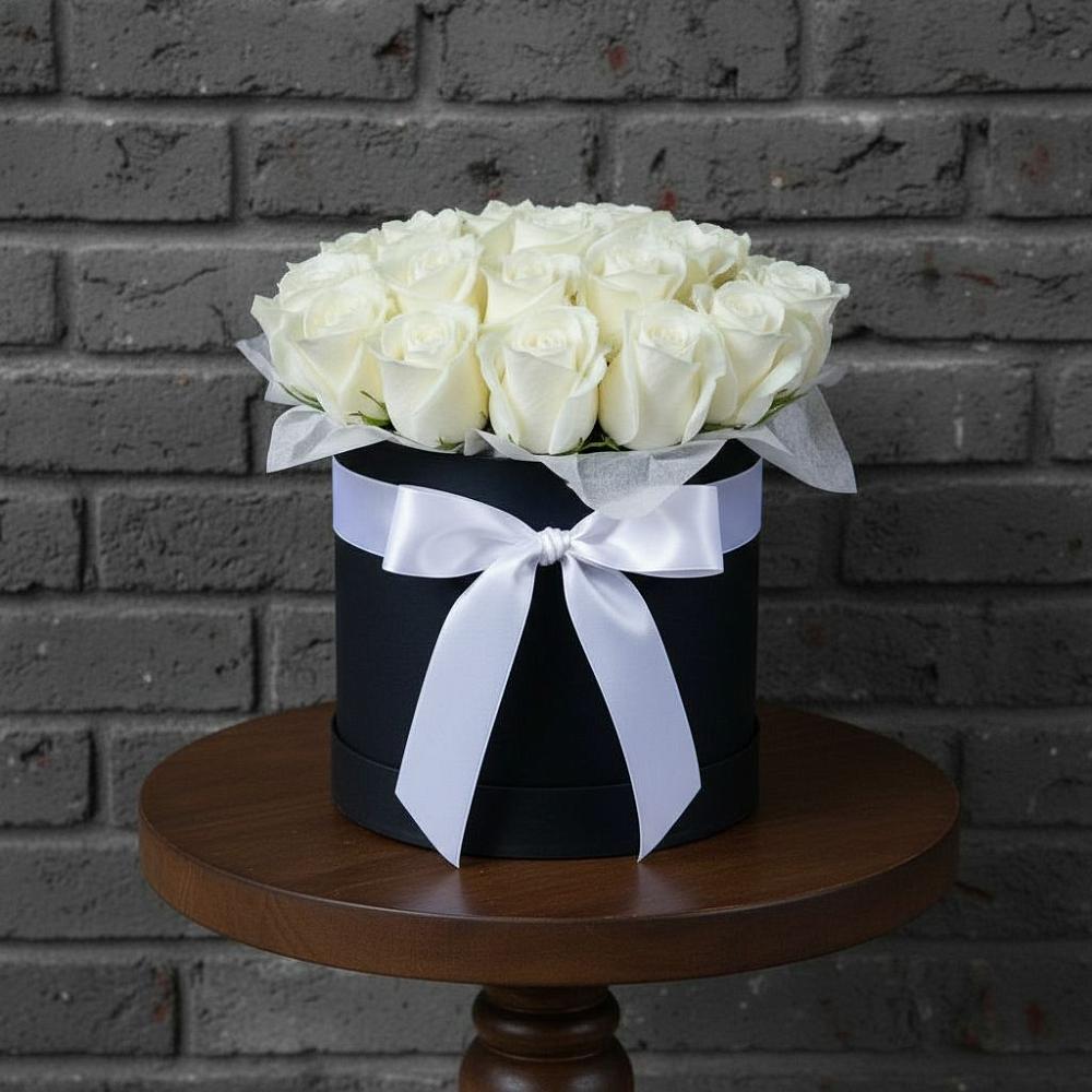 Цветочная композиция из Розы в шляпной коробке в Ачите